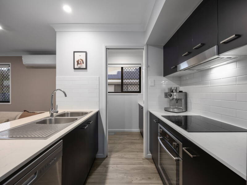 17 Parsons Street, Collingwood Park, QLD 4301 AUS
