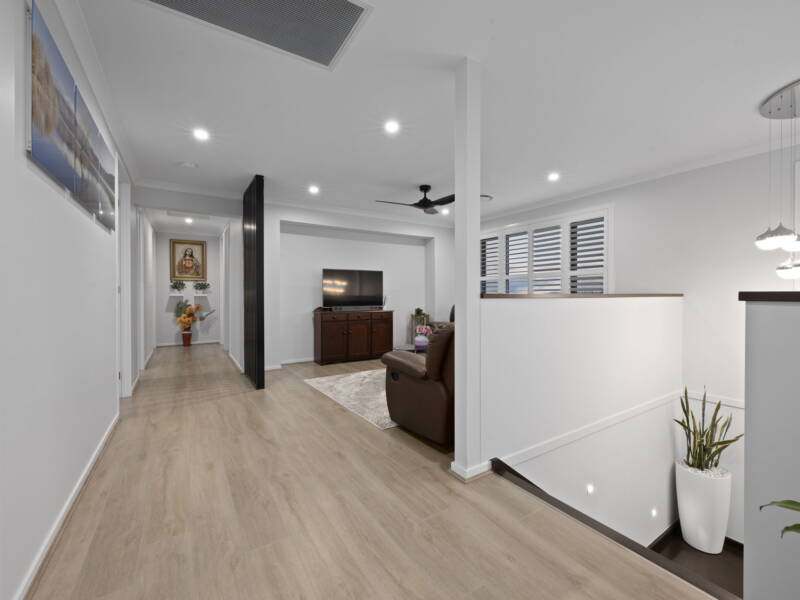 23 Evelyn Close, Deebing Heights, QLD 4306 AUS