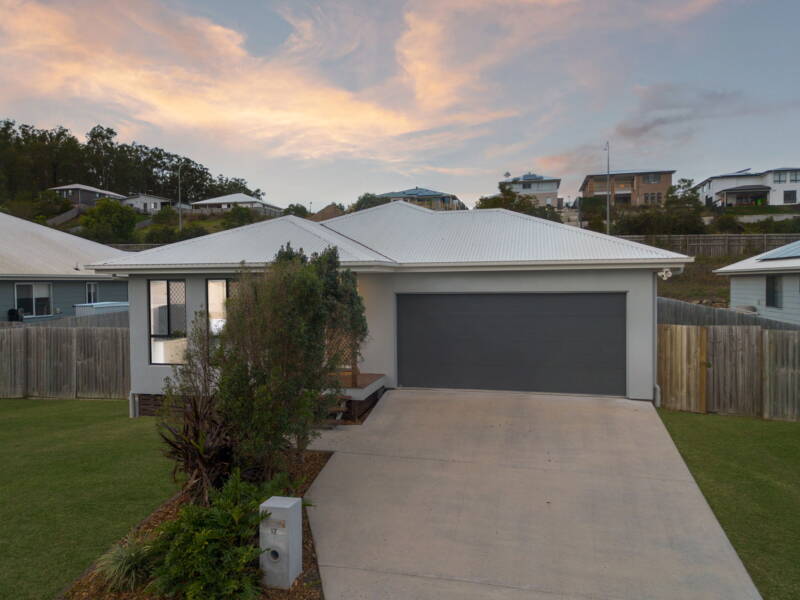17 Parsons Street, Collingwood Park, QLD 4301 AUS